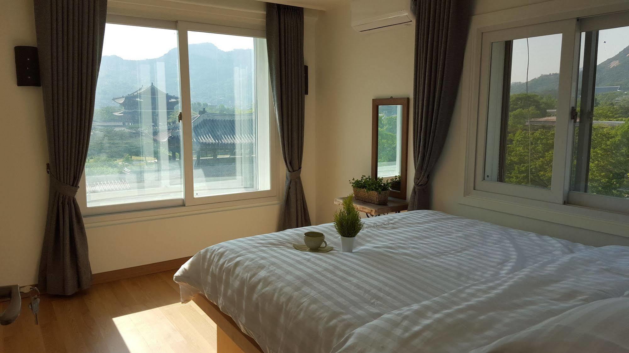 Woo Guest House Сеул Екстериор снимка